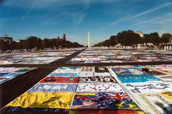 What is the aids memorial quilt is an example of